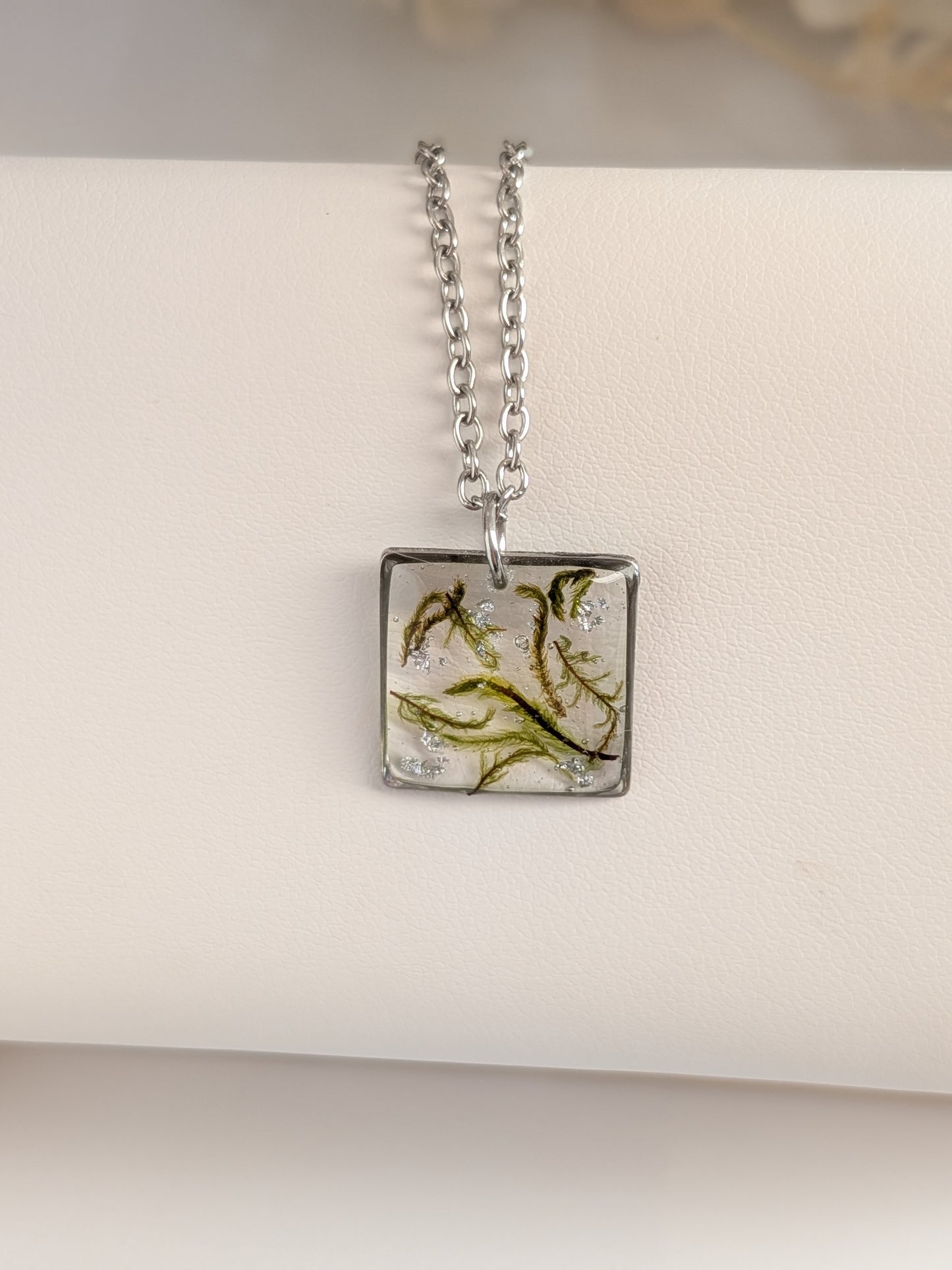 Square moss pendant