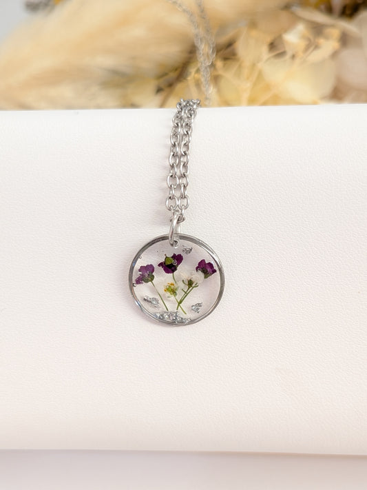 Round floral pendant